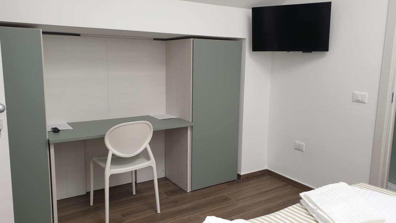 A Due Passi Bed & Breakfast Troia Bagian luar foto
